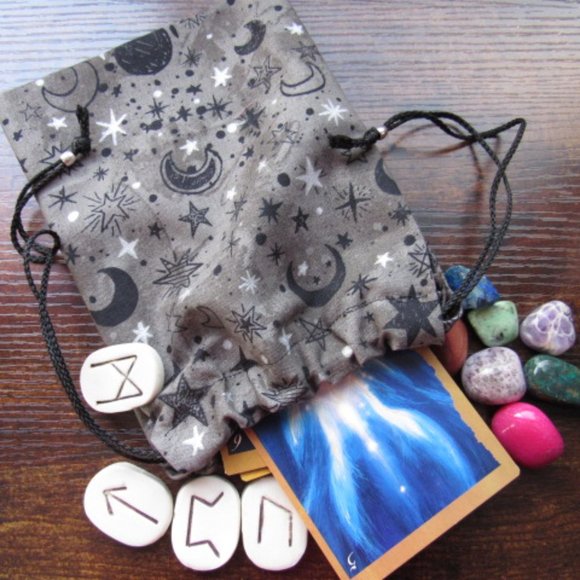 Star and Moon Celestial Tarot Card Gemstone Rune Pouch Bag - Picture 8 of 11